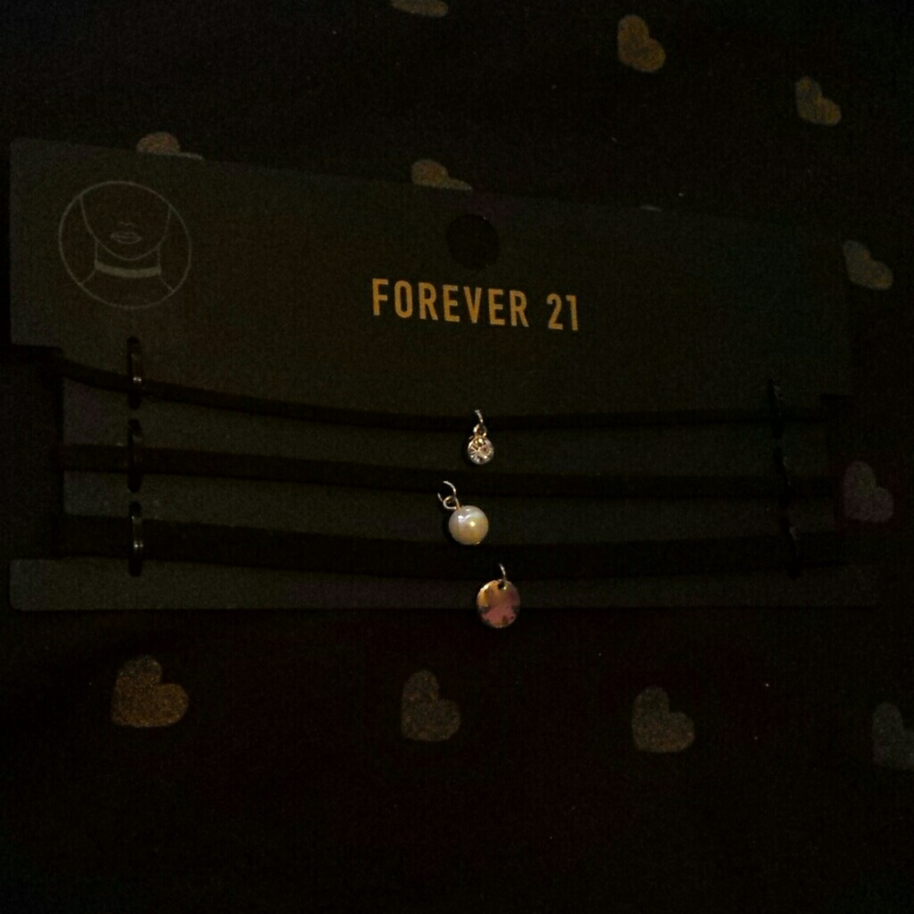 3 FOREVER 21 90s CHOKERS